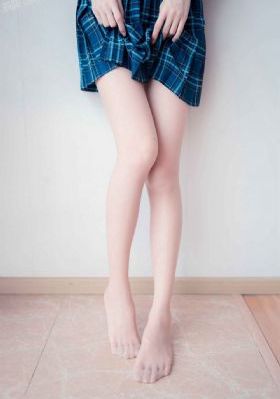 大胸女大学生