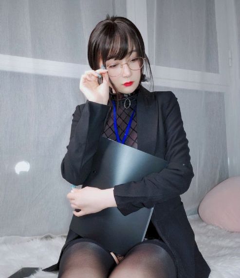 一代女皇艳史一级淫片免费放电影
