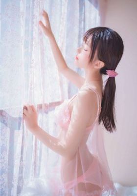 娇妻在卧室里被领导爽在线观看