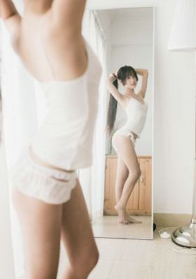 李采潭在线