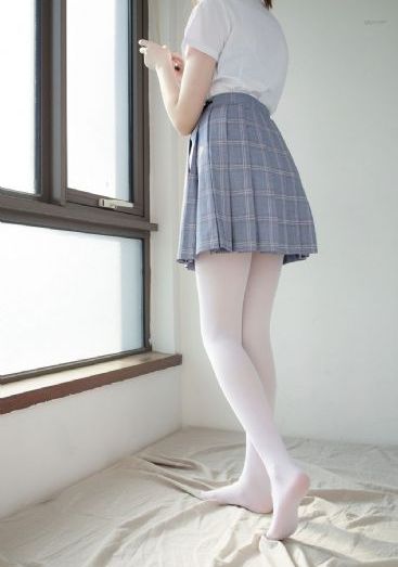 风间由美主演的电影老师
