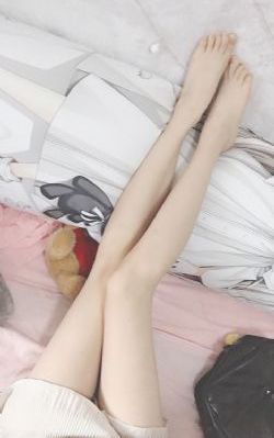 百合h嗯啊巨肉寝室abo
