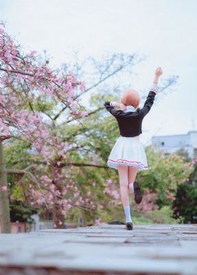 《小镇姑娘》在线观看